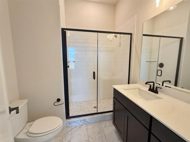 216 Slimp Bluff, Azle, TX 76020