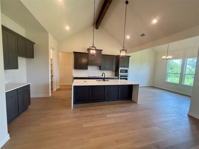 216 Slimp Bluff, Azle, TX 76020