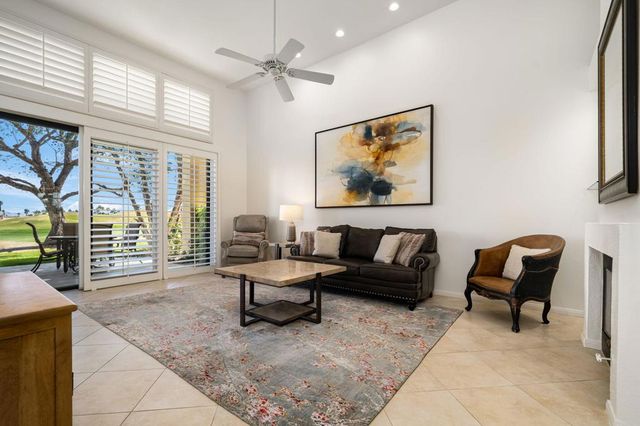 54914 Oaktree, La Quinta, CA 92253