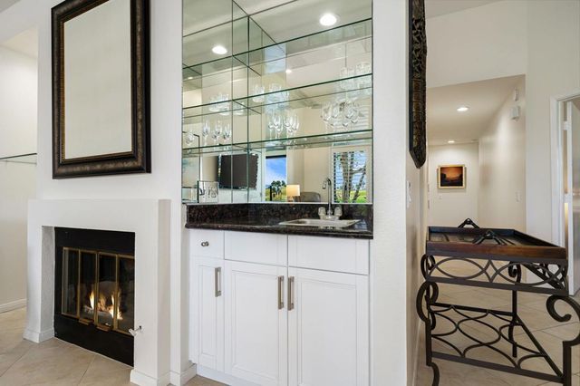 54914 Oaktree, La Quinta, CA 92253