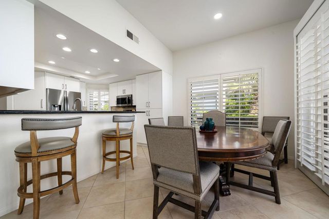 54914 Oaktree, La Quinta, CA 92253