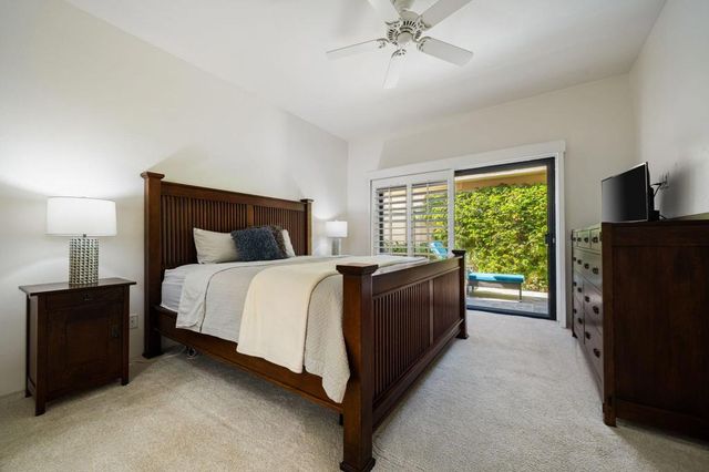 54914 Oaktree, La Quinta, CA 92253