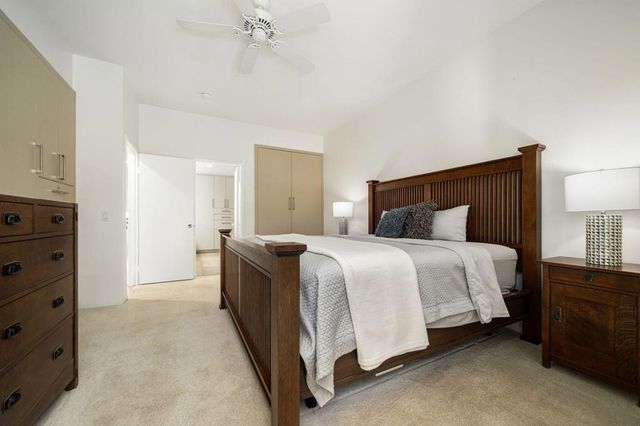 54914 Oaktree, La Quinta, CA 92253