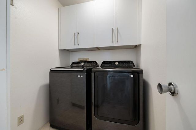 54914 Oaktree, La Quinta, CA 92253