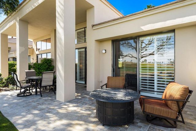 54914 Oaktree, La Quinta, CA 92253