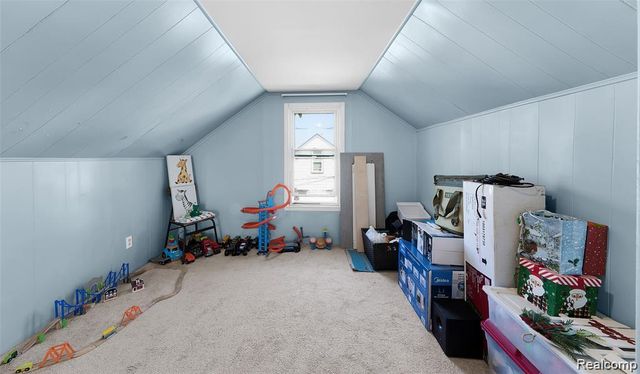 22410 Glen Court, St. Clair Shores, MI 48080