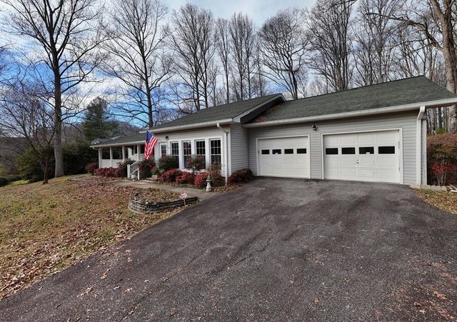 488 Pinebrook Drive, Blairsville, GA 30512