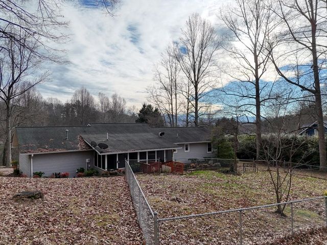 488 Pinebrook Drive, Blairsville, GA 30512