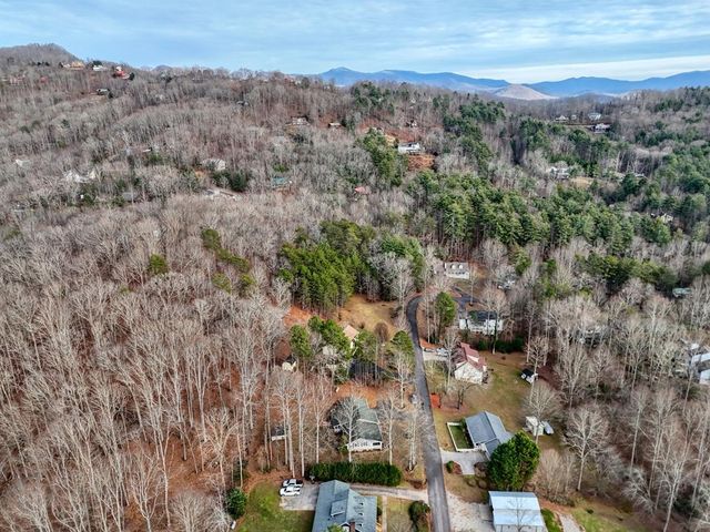 488 Pinebrook Drive, Blairsville, GA 30512