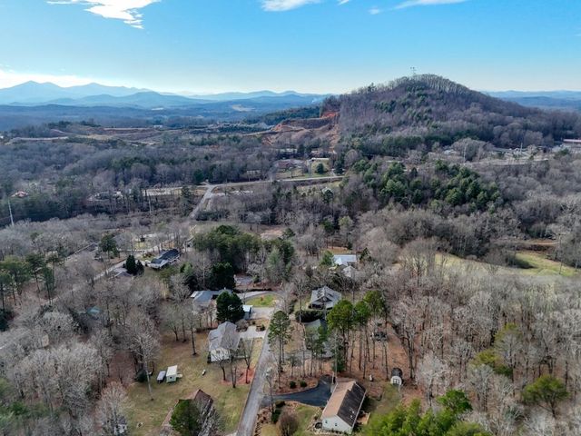 488 Pinebrook Drive, Blairsville, GA 30512