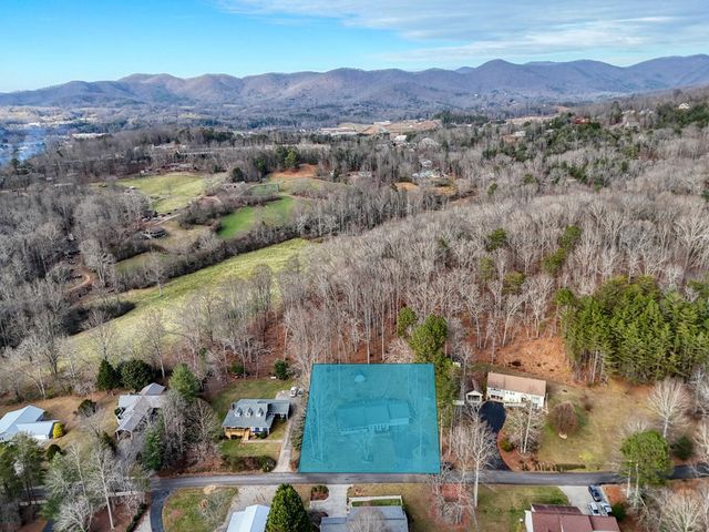 488 Pinebrook Drive, Blairsville, GA 30512