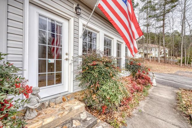 488 Pinebrook Drive, Blairsville, GA 30512