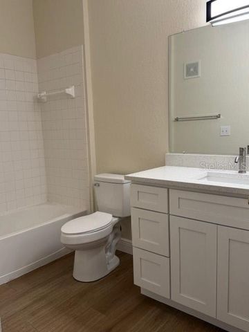 3707 CONROY ROAD 1712, Orlando, FL 32839