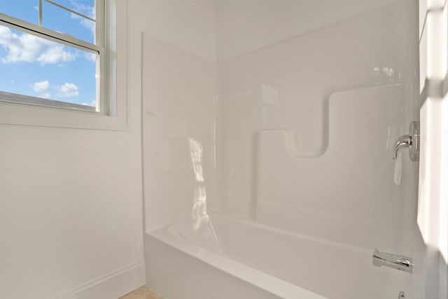 2 Cape Coral Way Unit D, Rochester, NH 03867