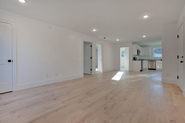 2 Cape Coral Way Unit D, Rochester, NH 03867