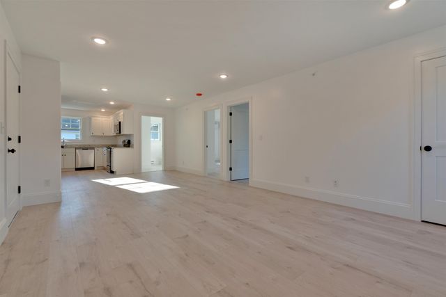 2 Cape Coral Way Unit D, Rochester, NH 03867