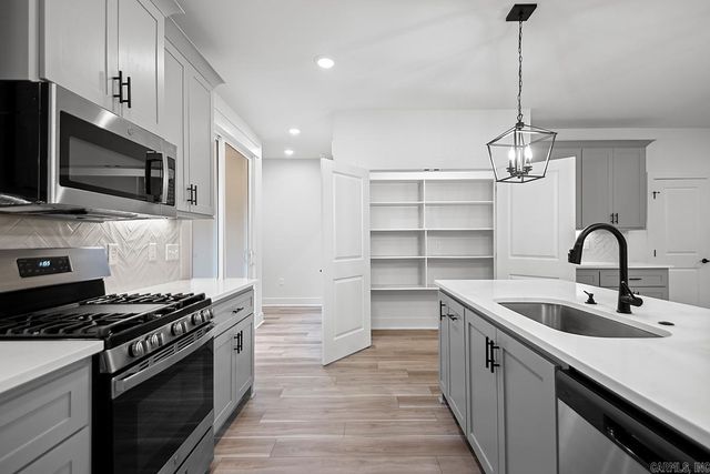 220 A Street, Bryant, AR 72022