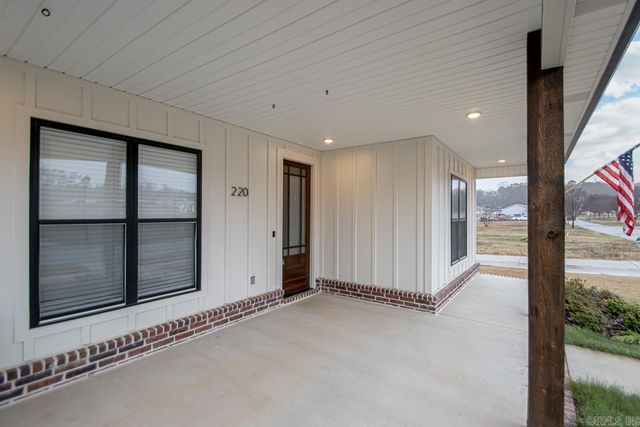 220 A Street, Bryant, AR 72022