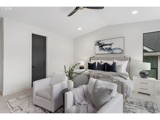 4977 SUMMIT St, West Linn, OR 97068