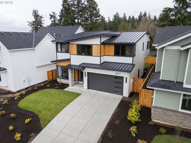 4977 SUMMIT St, West Linn, OR 97068