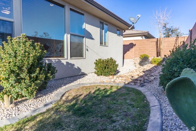 3158 E FUCHSIA DR, St. George, UT 84790