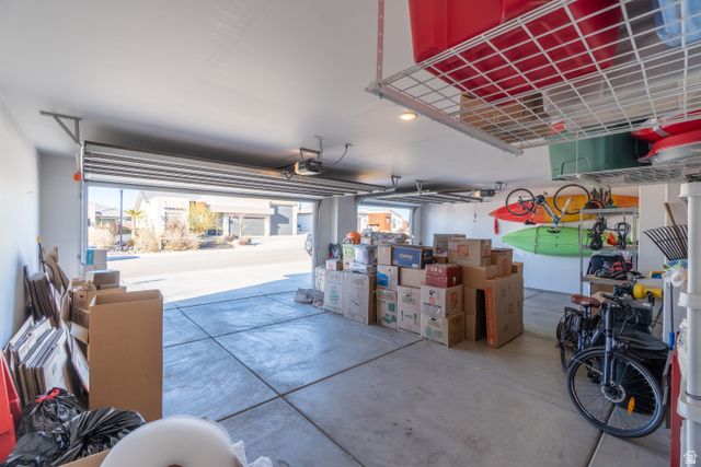 3158 E FUCHSIA DR, St. George, UT 84790