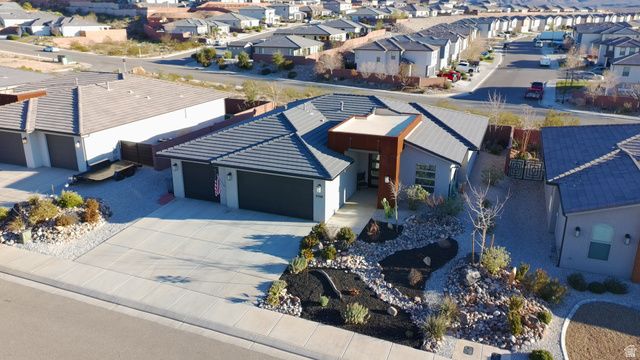 3158 E FUCHSIA DR, St. George, UT 84790