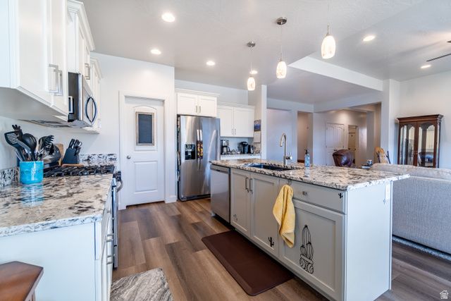 3158 E FUCHSIA DR, St. George, UT 84790