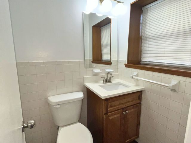 1025 Warden Street, Benbrook, TX 76126