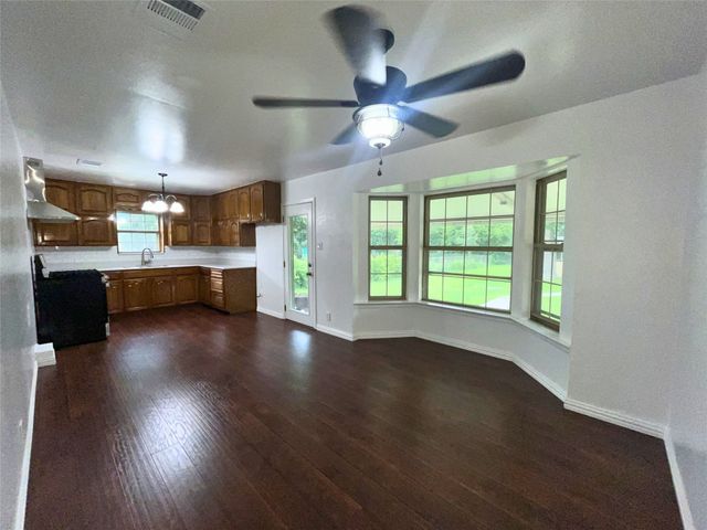 1025 Warden Street, Benbrook, TX 76126