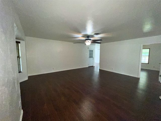 1025 Warden Street, Benbrook, TX 76126