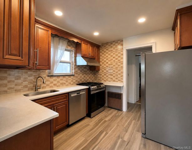 25511 Iowa Road, Great Neck, NY 11020