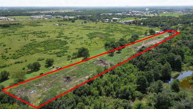 418 W Archer Road, Baytown, TX 77521
