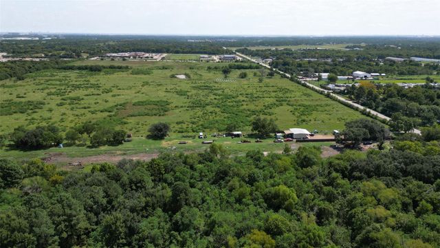 418 W Archer Road, Baytown, TX 77521