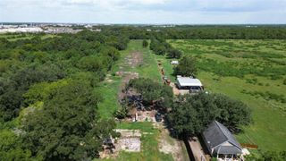 418 W Archer Road, Baytown, TX 77521