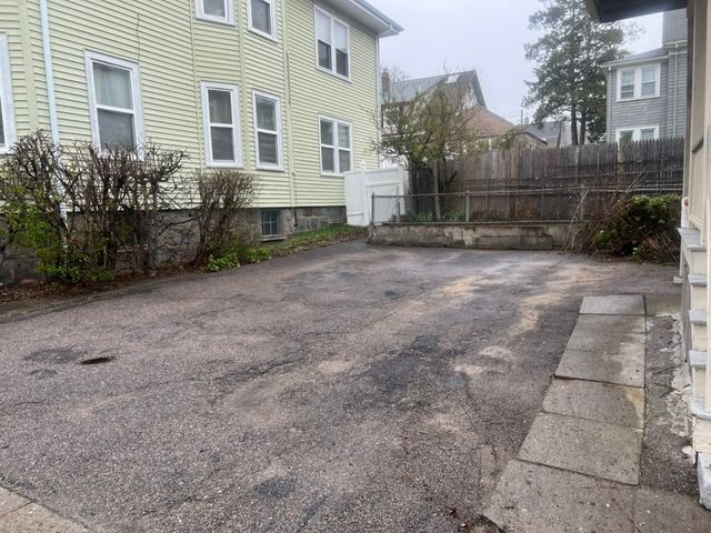 168 Brook Rd 1, Milton, MA 02186