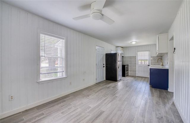 1806 E POINSETTIA AVE, Tampa, FL 33612