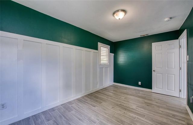 1806 E POINSETTIA AVE, Tampa, FL 33612