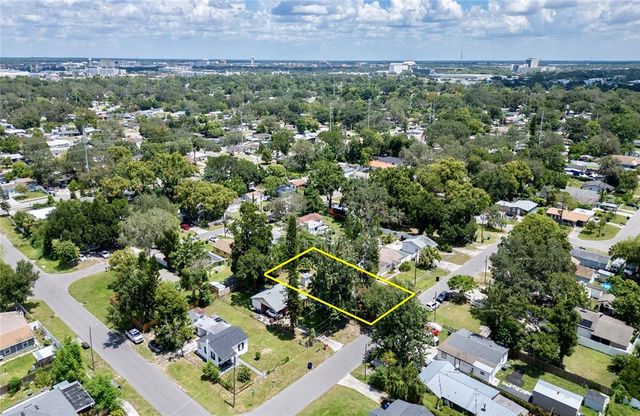 1806 E POINSETTIA AVE, Tampa, FL 33612