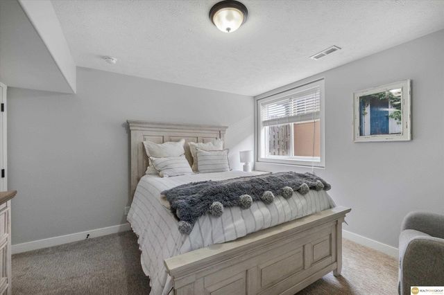 2441 N 191st Avenue, Omaha, NE 68022
