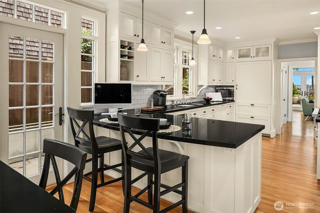 364 Highland Drive, Seattle, WA 98109