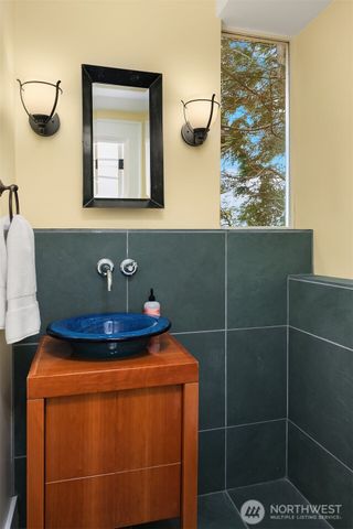 364 Highland Drive, Seattle, WA 98109