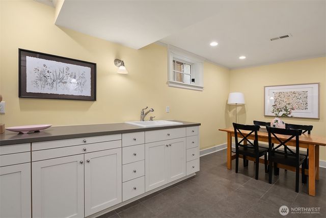 364 Highland Drive, Seattle, WA 98109