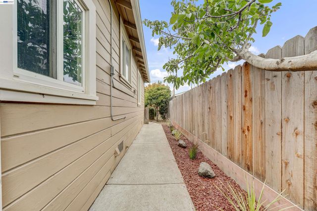 5437 Colusa Ave, Richmond, CA 94804