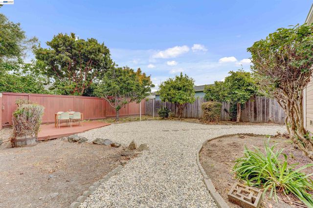 5437 Colusa Ave, Richmond, CA 94804