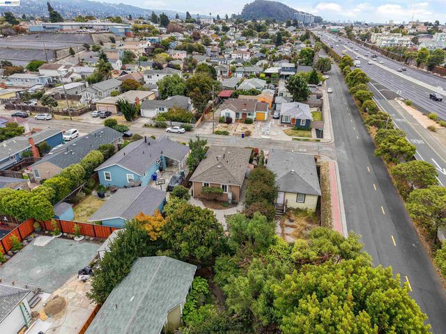 5437 Colusa Ave, Richmond, CA 94804
