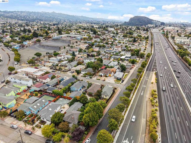 5437 Colusa Ave, Richmond, CA 94804
