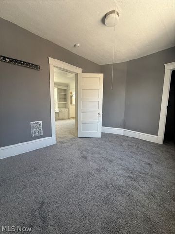 10527 Earle Avenue 2, Cleveland, OH 44108