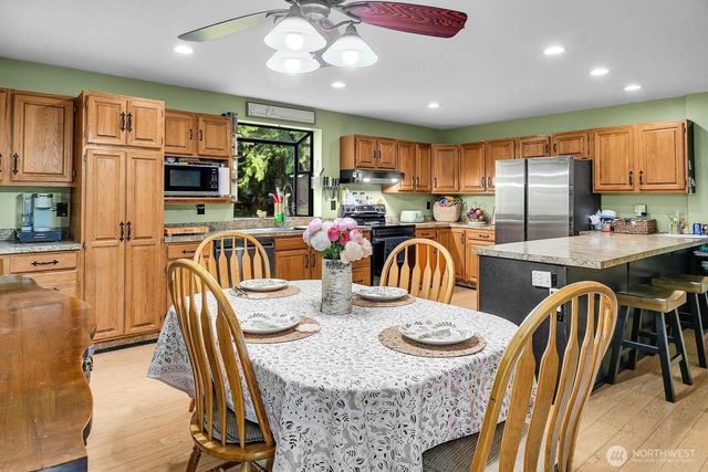 1915 98th Street NW, Tulalip, WA 98271