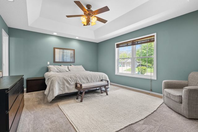 9468 Orangeview Drive, Portage, MI 49024
